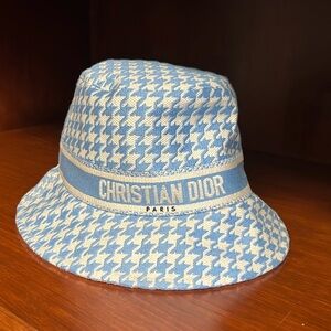 Christian Dior oblique jacquard bucket hat size 58